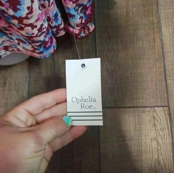 Ophelia Roe womens size small top blouse Floral BRAND NEW - Picture 2 of 5